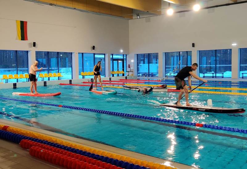 Irklenčių entuziastai treniravosi Druskininkų baseine